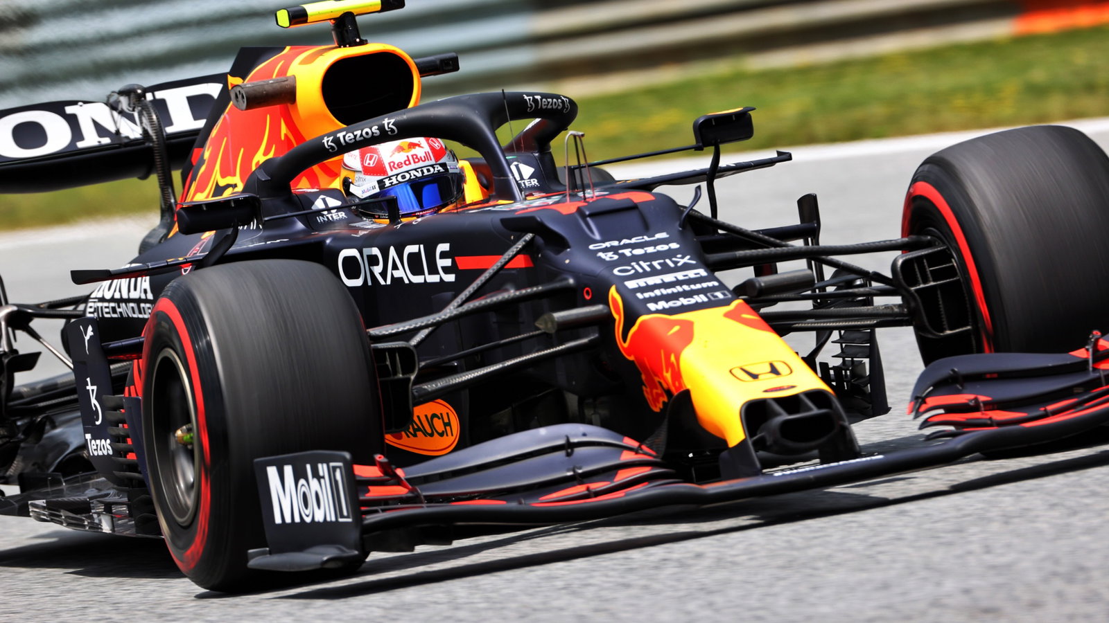 Sergio Perez (MEX) Red Bull Racing RB16B.