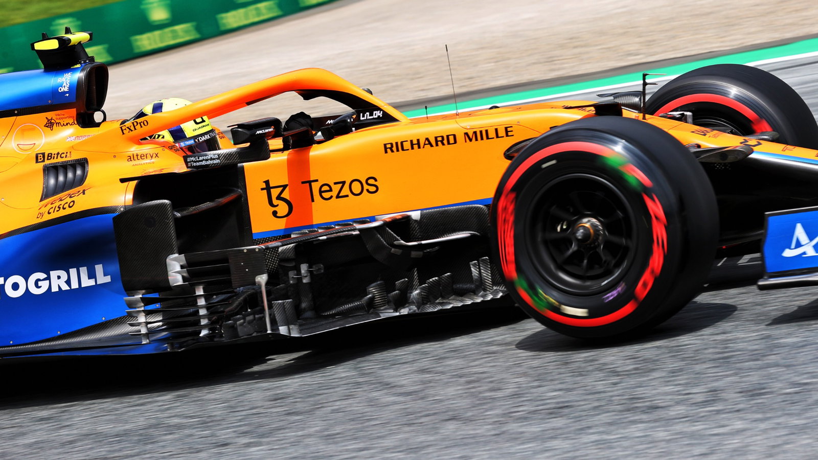 Lando Norris (GBR) McLaren MCL35M.