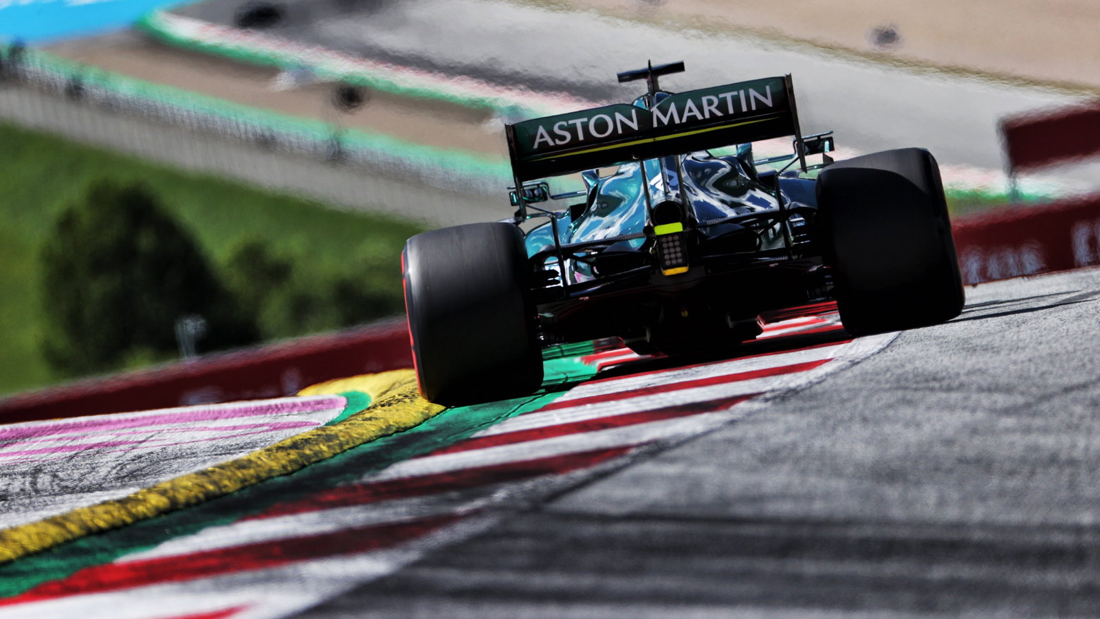 Lance Stroll (CDN) Aston Martin F1 Team AMR21.