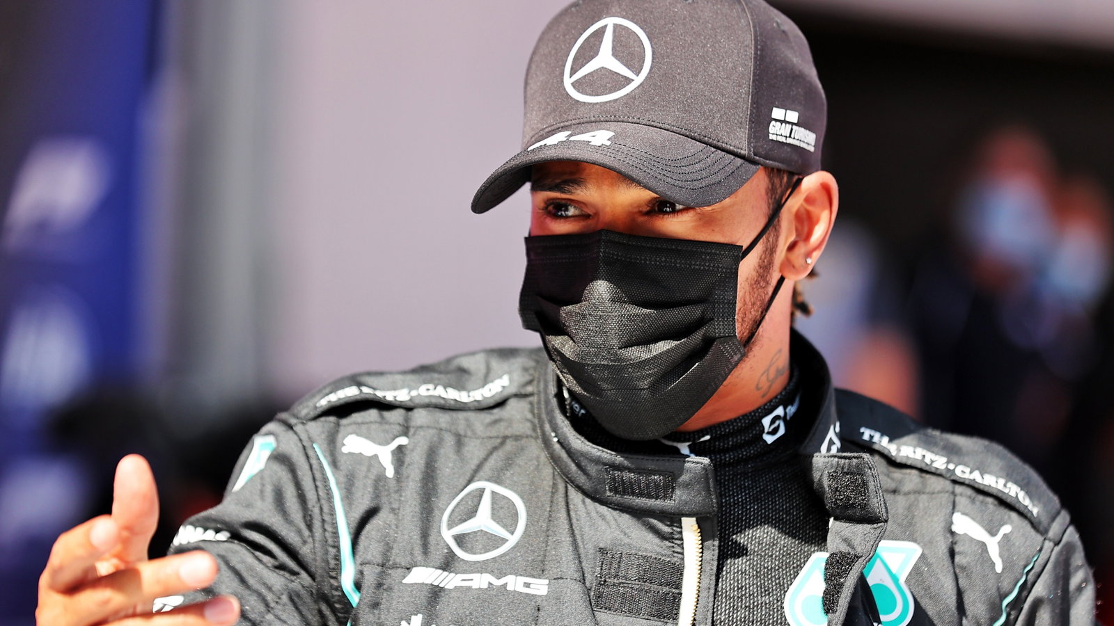 Lewis Hamilton (GBR) Mercedes AMG F1 in qualifying parc ferme.
