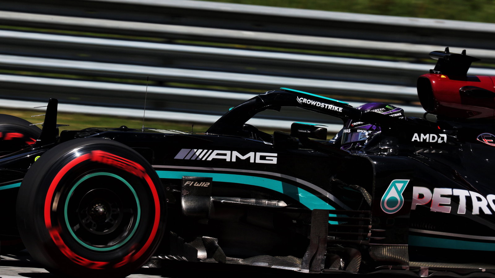 Lewis Hamilton (GBR) Mercedes AMG F1 W12.