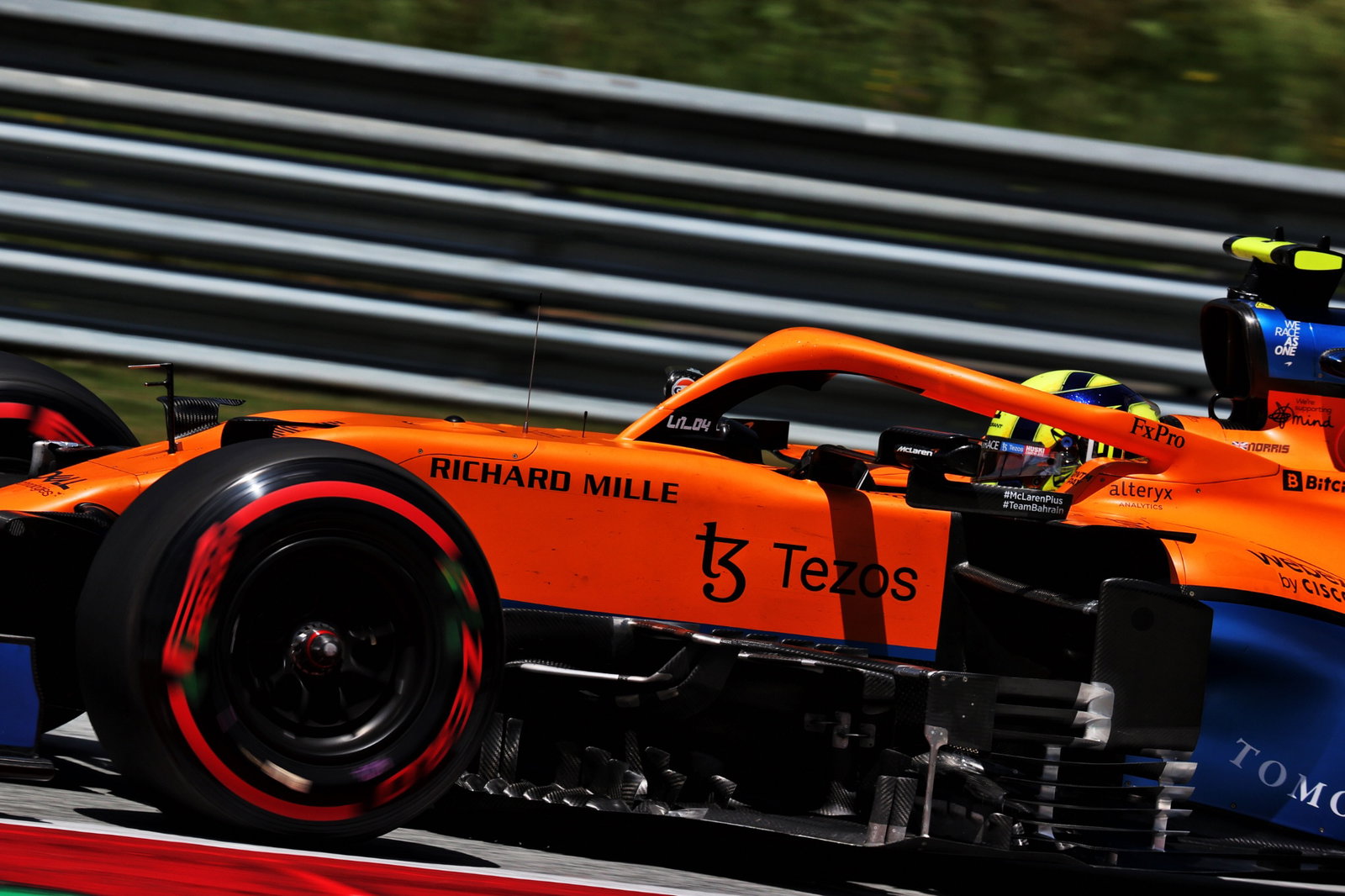 Lando Norris (GBR) McLaren MCL35M.