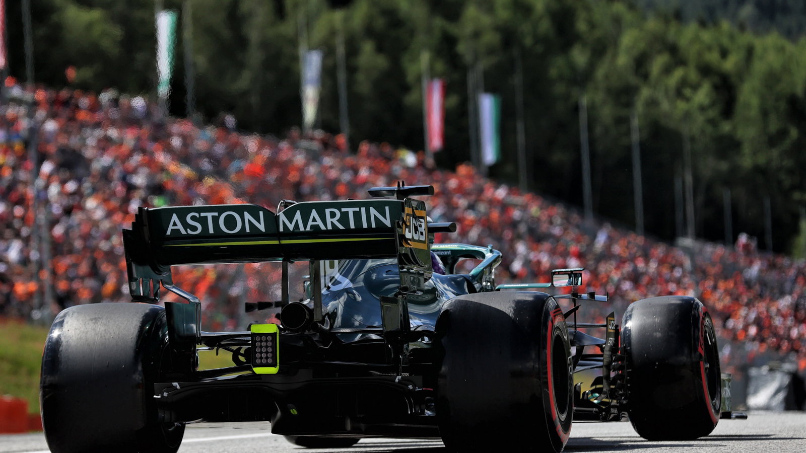 Lance Stroll (CDN) Aston Martin F1 Team AMR21.