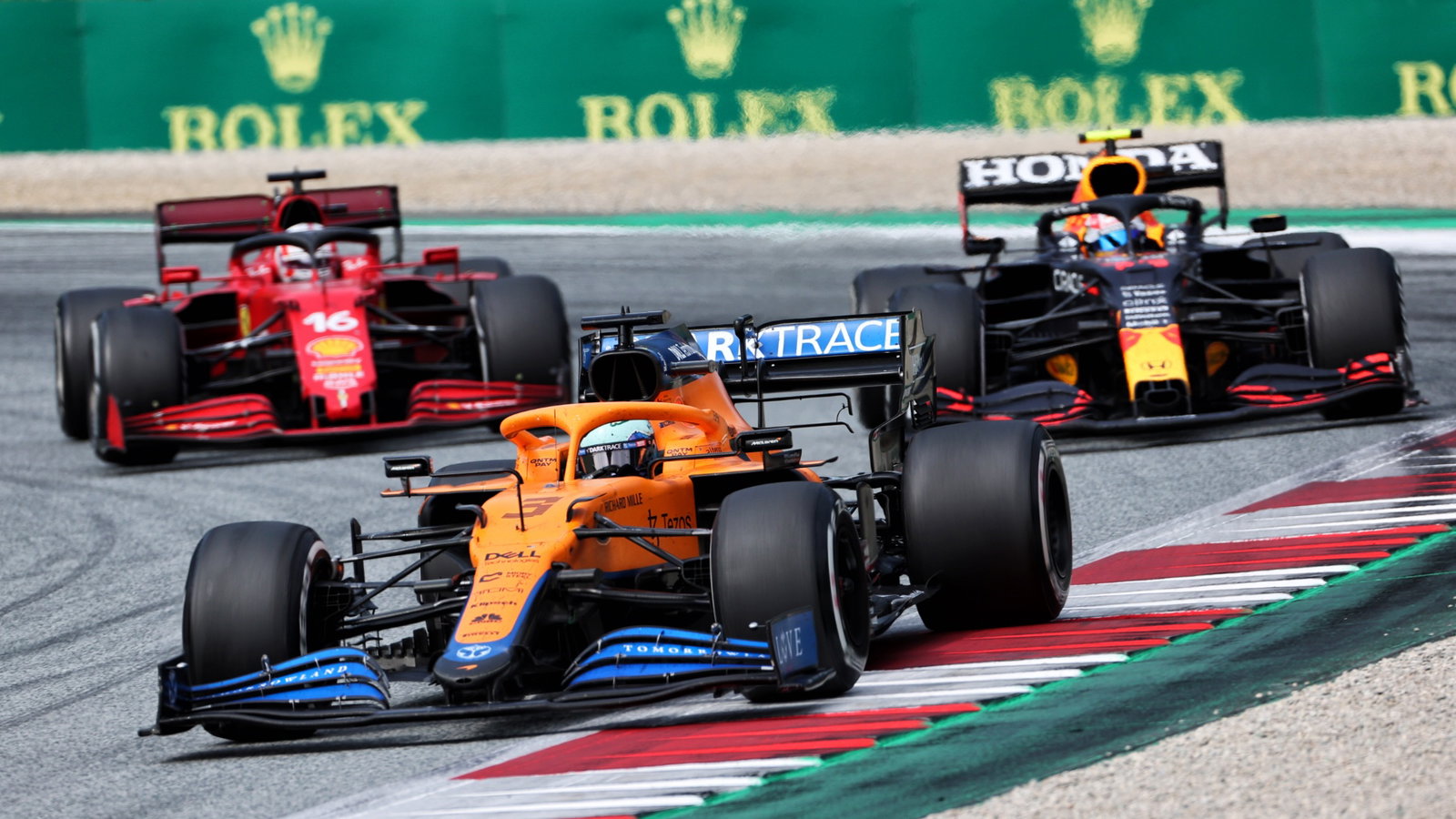 Daniel Ricciardo (AUS) McLaren MCL35M.