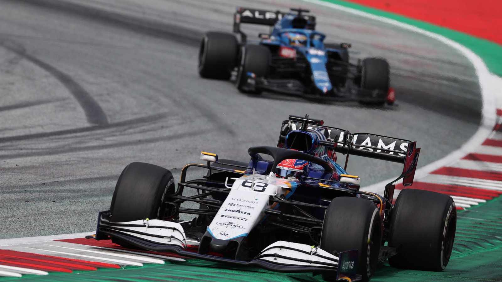 George Russell (GBR) Williams Racing FW43B leads Fernando Alonso (ESP) Alpine F1 Team A521.