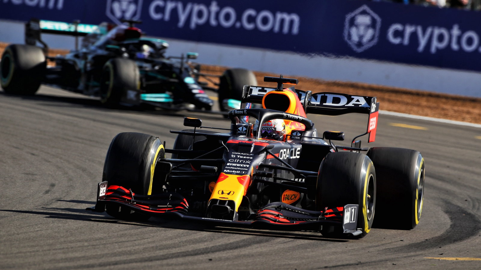 Max Verstappen (NLD) Red Bull Racing RB16B.