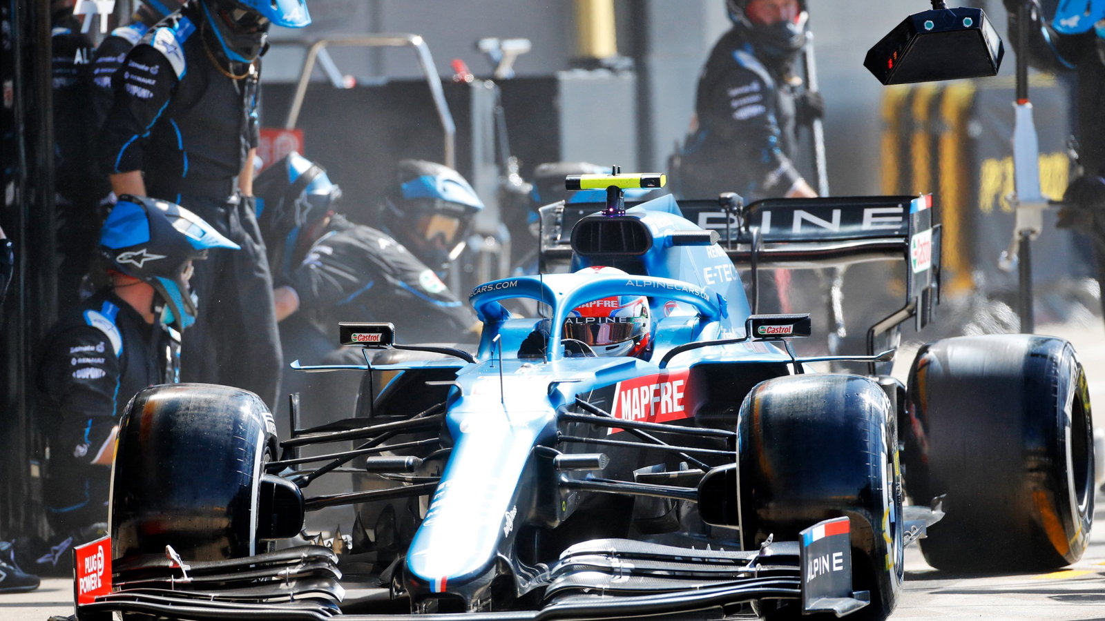 Esteban Ocon (FRA) Alpine F1 Team A521 makes a pit stop.