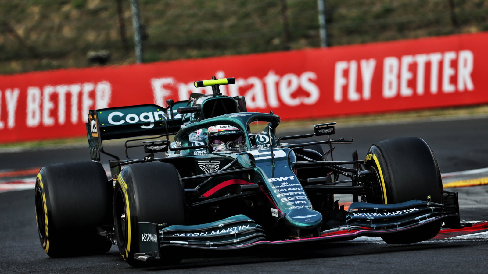 Sebastian Vettel (GER) Aston Martin F1 Team AMR21.