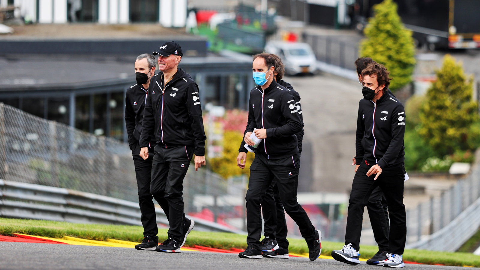 Fernando Alonso (ESP) Alpine F1 Team walks the circuit with the team.