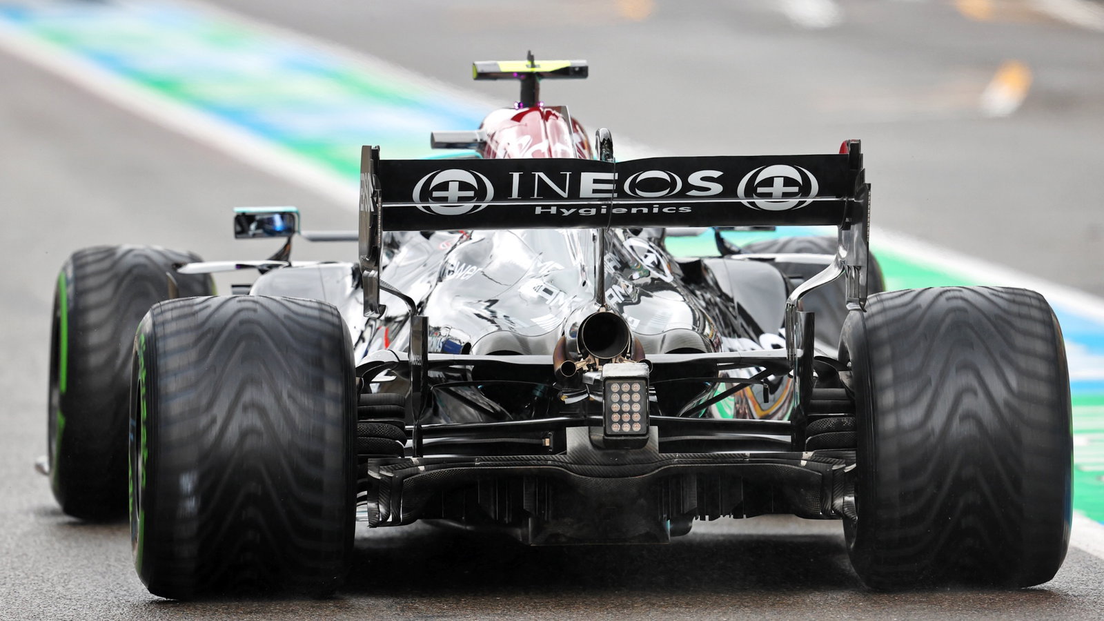 Valtteri Bottas (FIN) Mercedes AMG F1 W12.