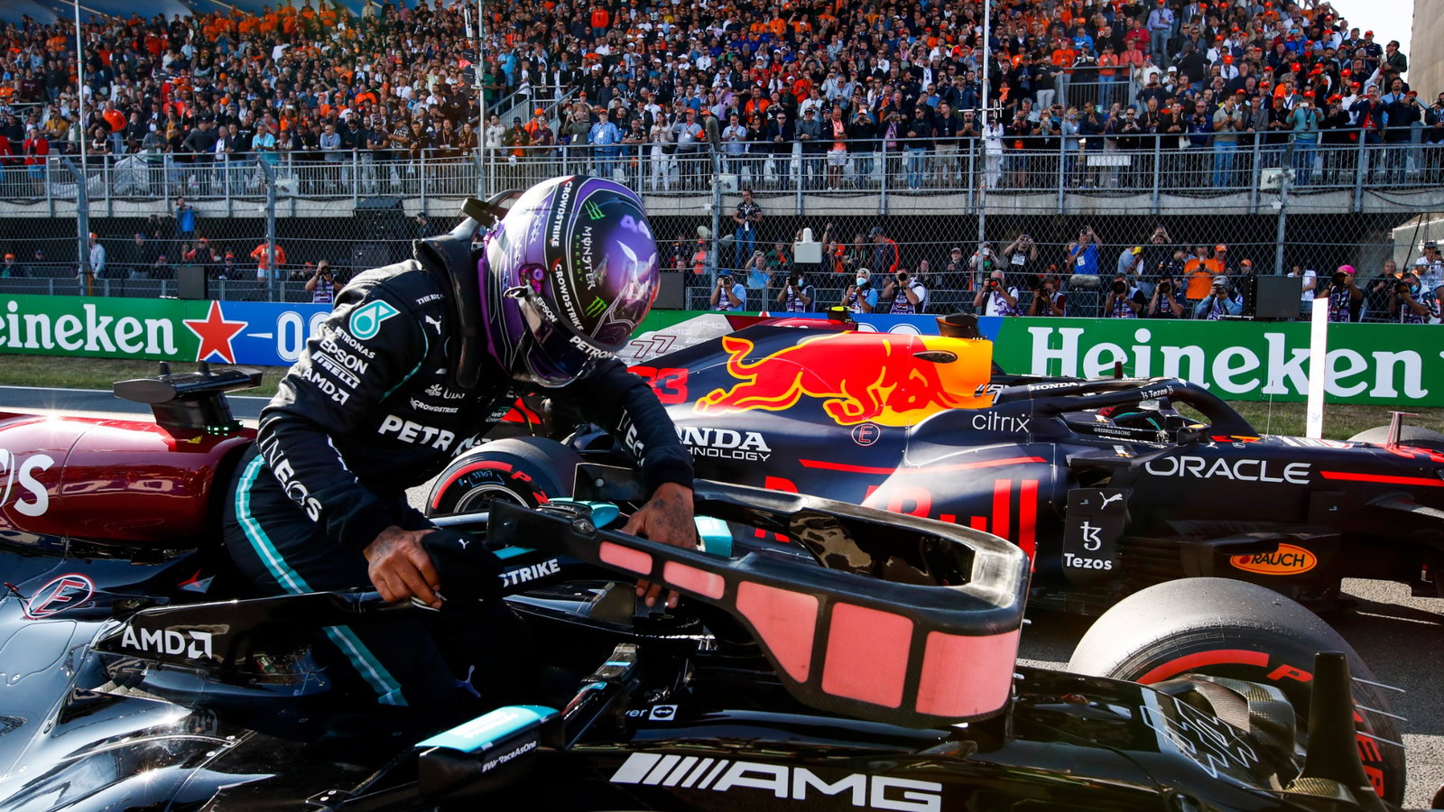 Lewis Hamilton (GBR) Mercedes AMG F1 W12 in qualifying parc ferme.