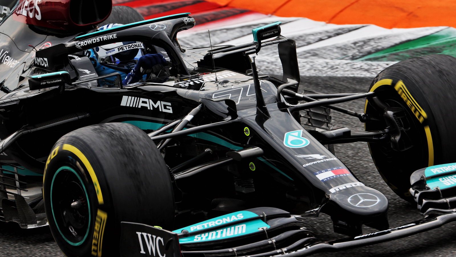 Valtteri Bottas (FIN) Mercedes AMG F1 W12.