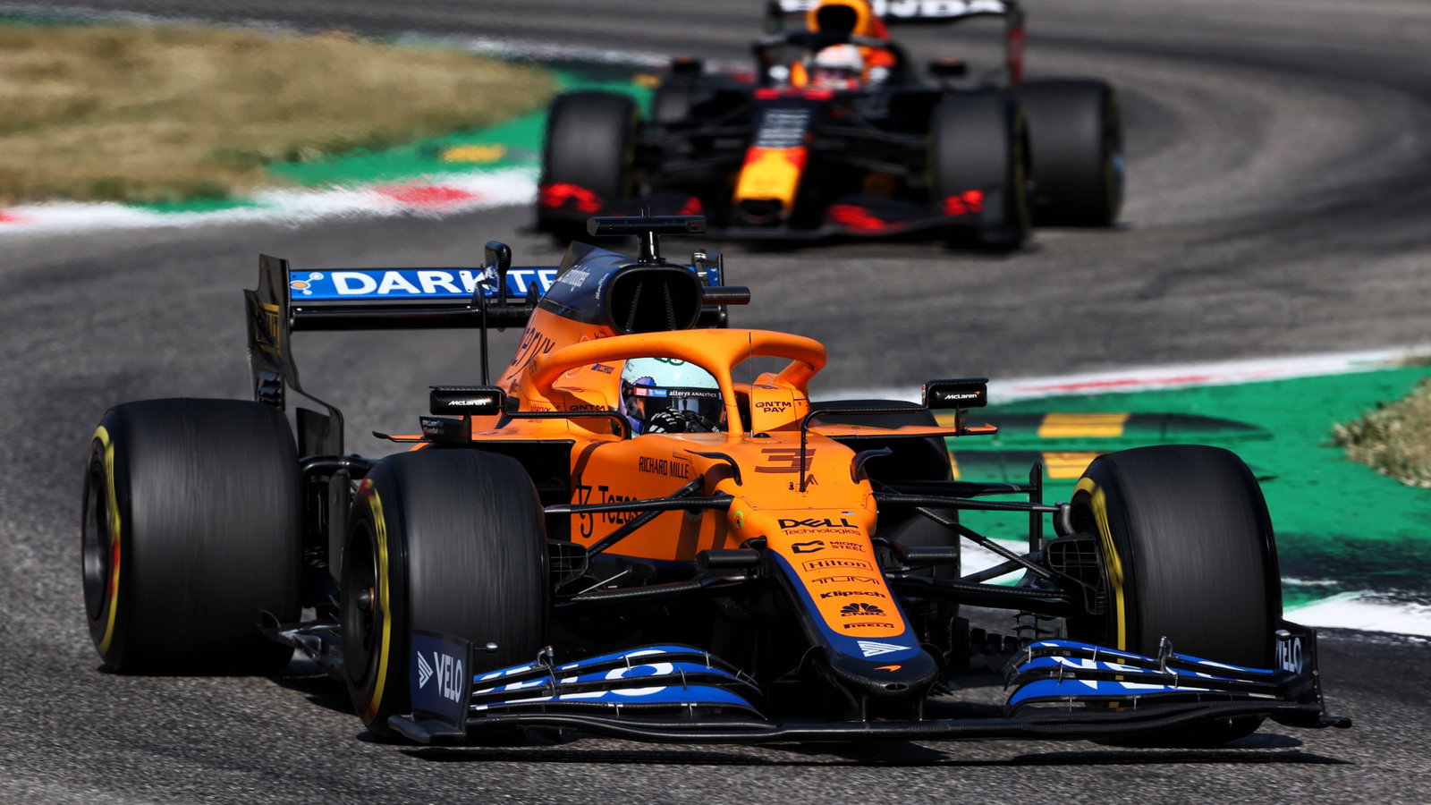 Daniel Ricciardo (AUS) McLaren MCL35M.