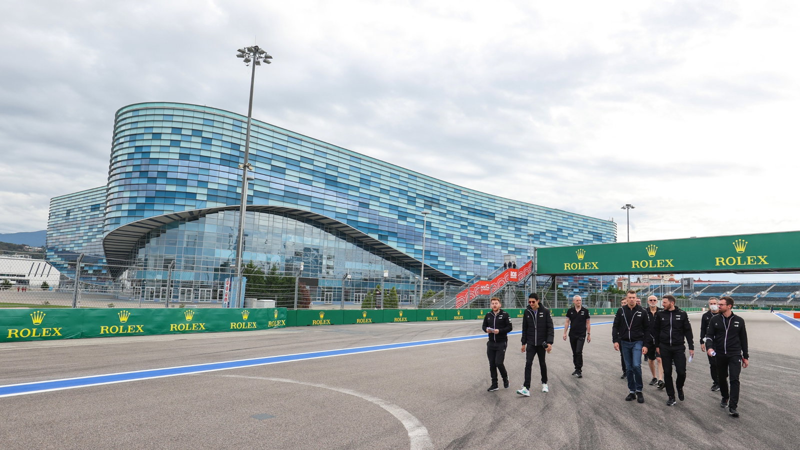 Esteban Ocon (FRA) Alpine F1 Team and Daniil Kvyat (RUS) Alpine F1 Team Reserve Driver walk the circuit with the team.