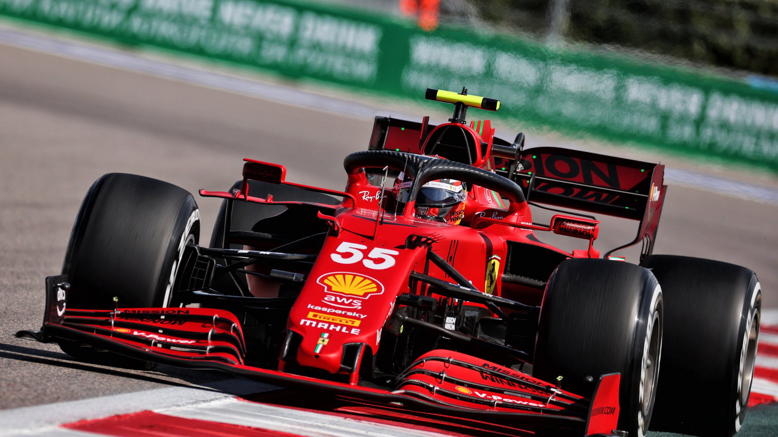 Carlos Sainz Jr (ESP) Ferrari SF-21.