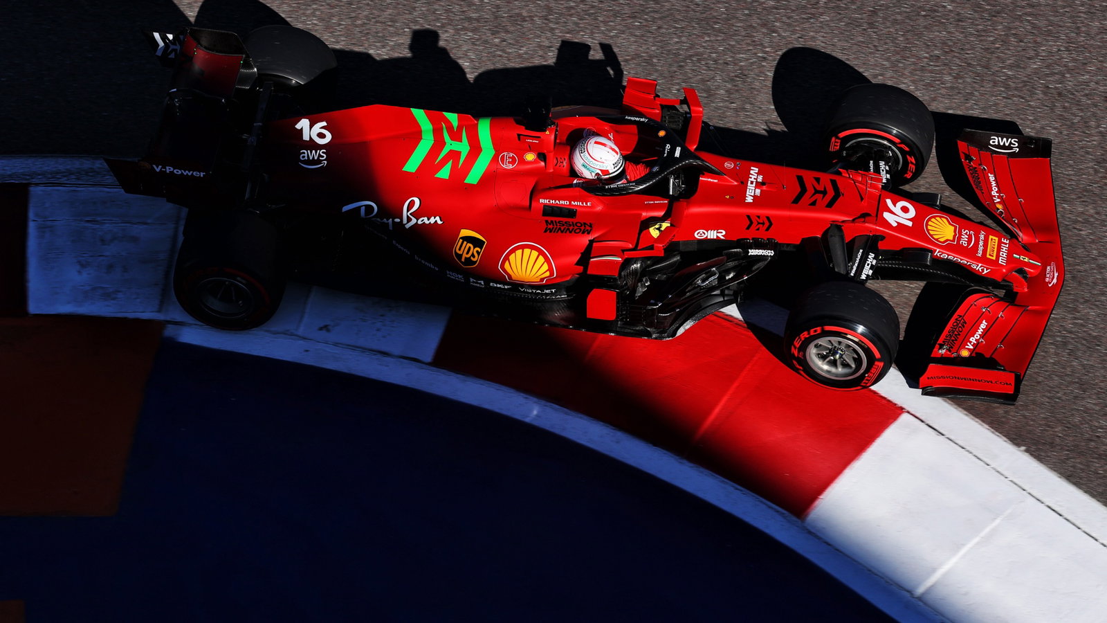 Charles Leclerc (MON) Ferrari SF-21.