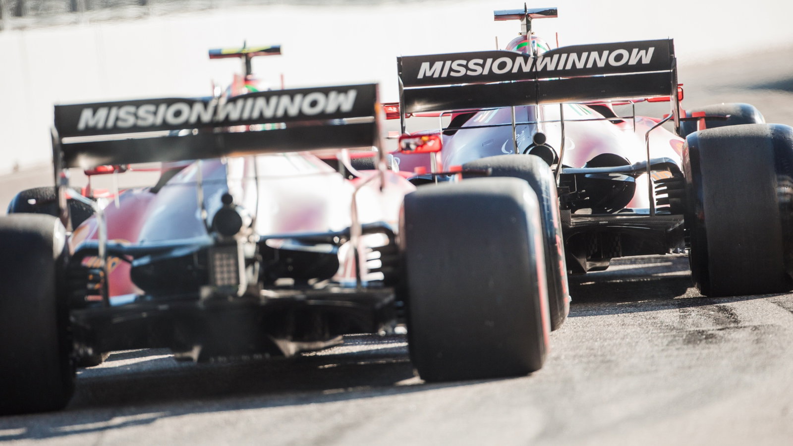 Charles Leclerc (MON) Ferrari SF-21 and Carlos Sainz Jr (ESP) Ferrari SF-21.