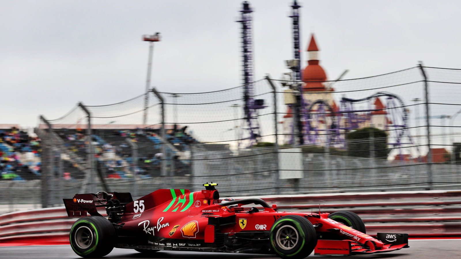 Carlos Sainz Jr (ESP) Ferrari SF-21.