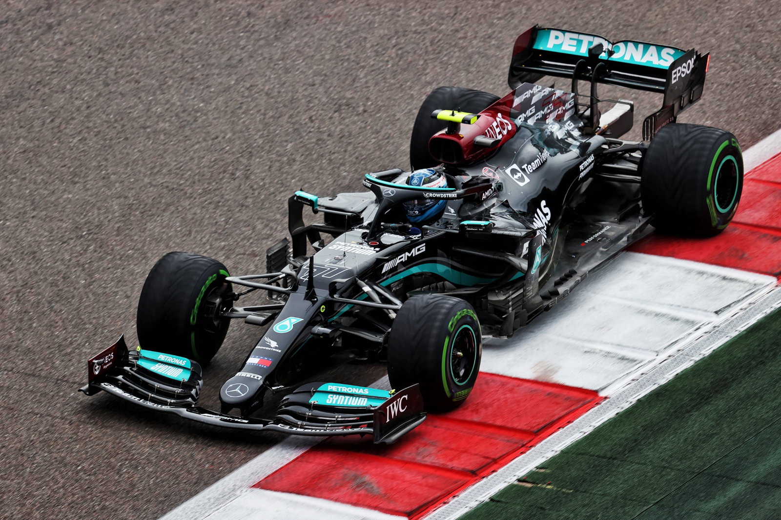 Valtteri Bottas (FIN) Mercedes AMG F1 W12.