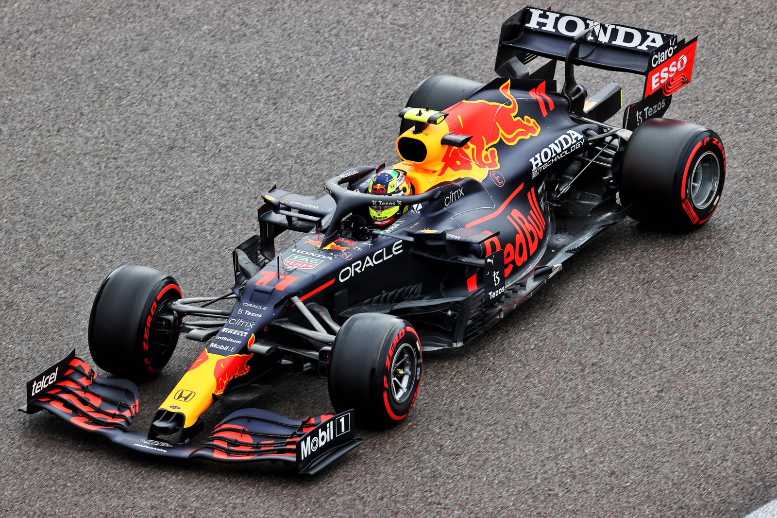 Sergio Perez (MEX) Red Bull Racing RB16B.
