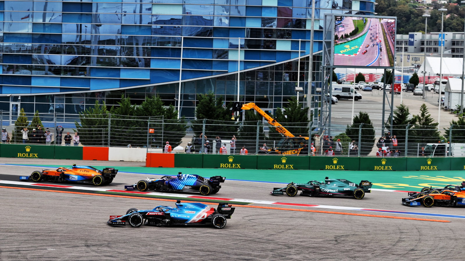 Fernando Alonso (ESP) Alpine F1 Team A521 runs wide at the start of the race.