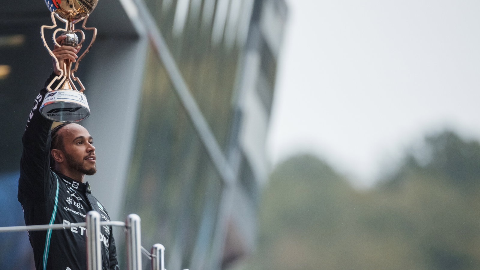 Race winner Lewis Hamilton (GBR) Mercedes AMG F1 celebrates on the podium.