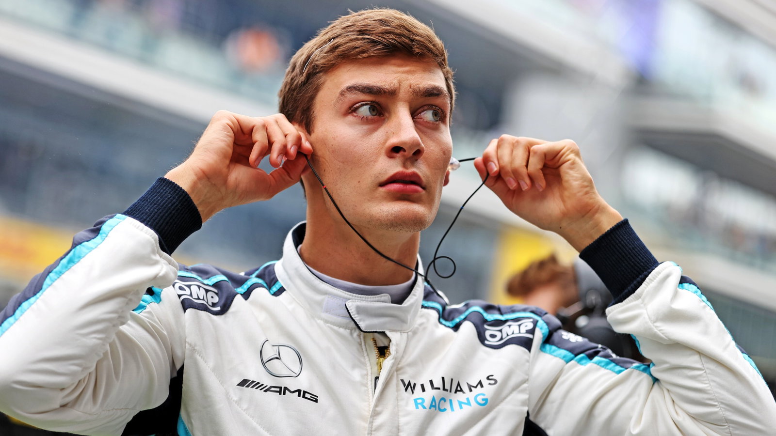 George Russell (GBR) Williams Racing on the grid.