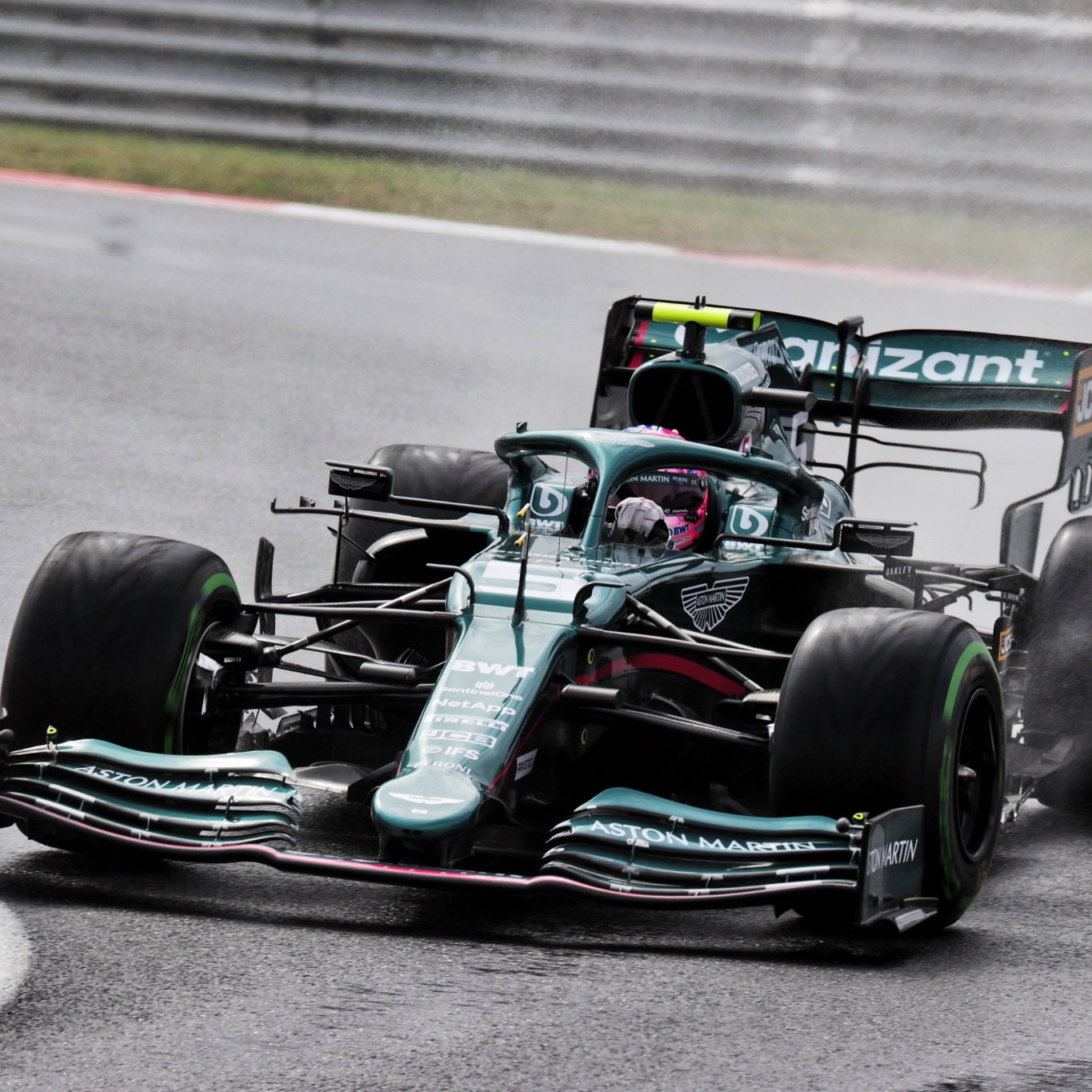 Sebastian Vettel (GER) Aston Martin F1 Team AMR21.