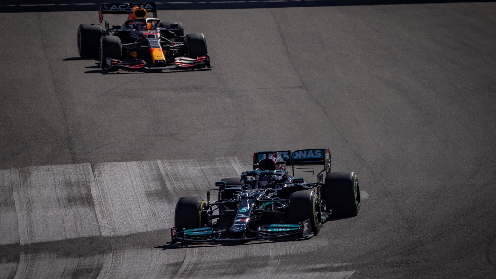 Lewis Hamilton (GBR) Mercedes AMG F1 W12.