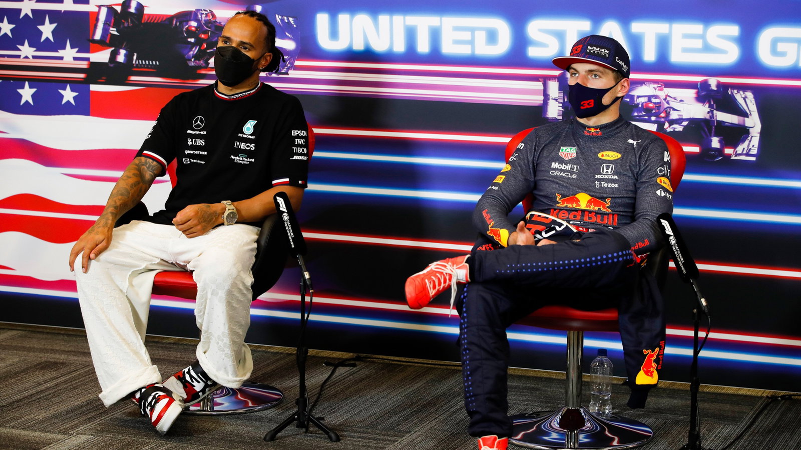(L to R): Lewis Hamilton (GBR) Mercedes AMG F and Max Verstappen (NLD) Red Bull Racing, in the post race FIA Press Conference.