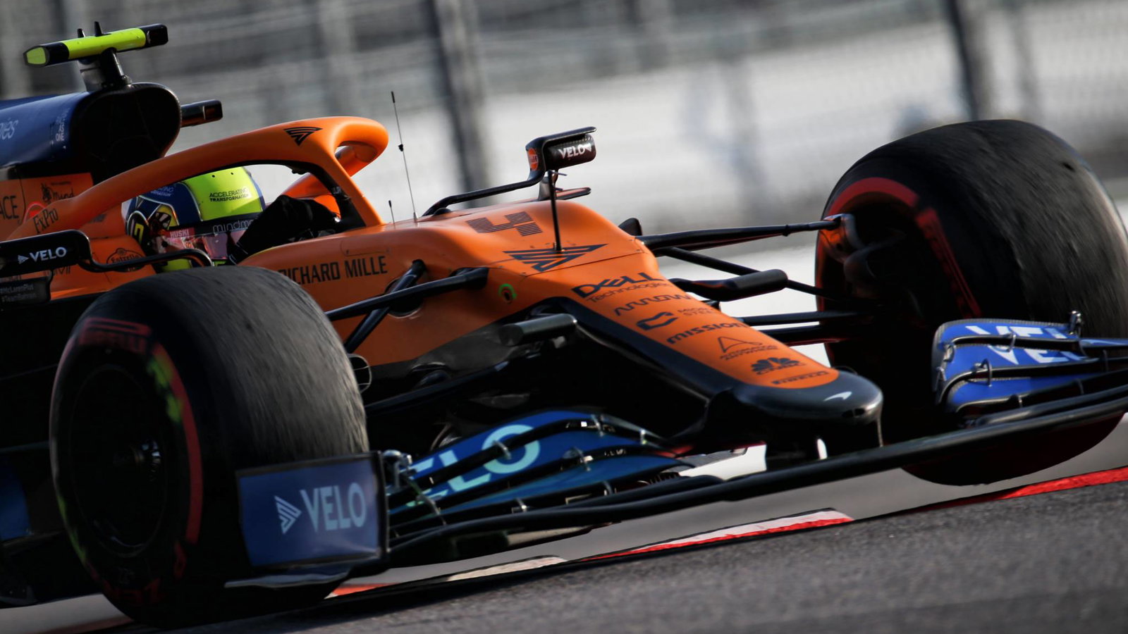 Lando Norris (GBR) McLaren MCL35.