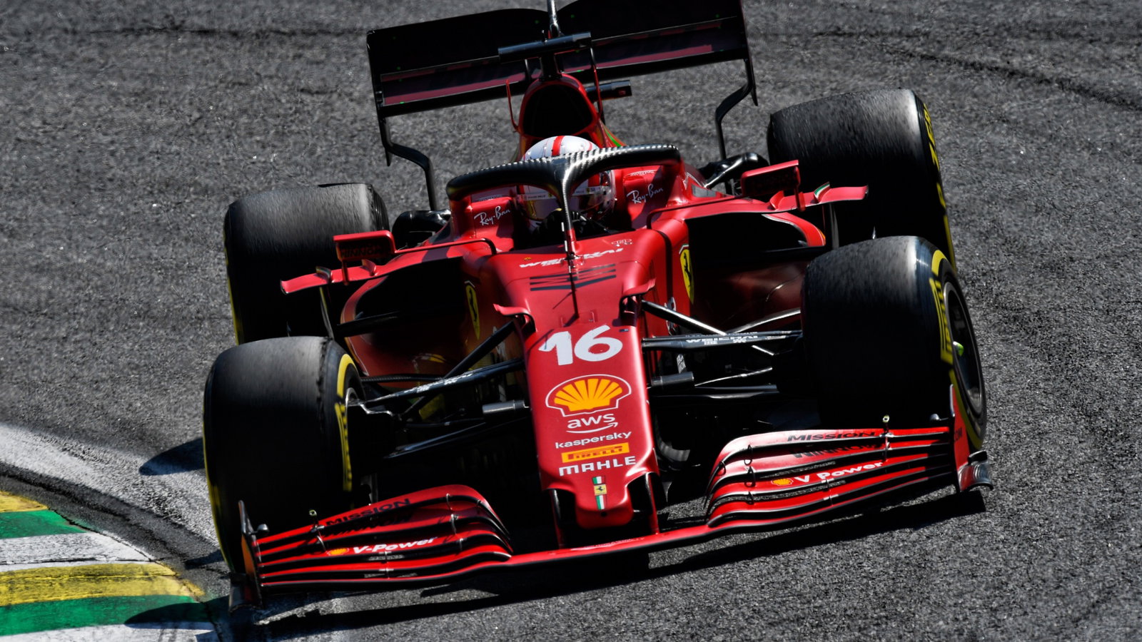 Charles Leclerc (MON) Ferrari SF-21.