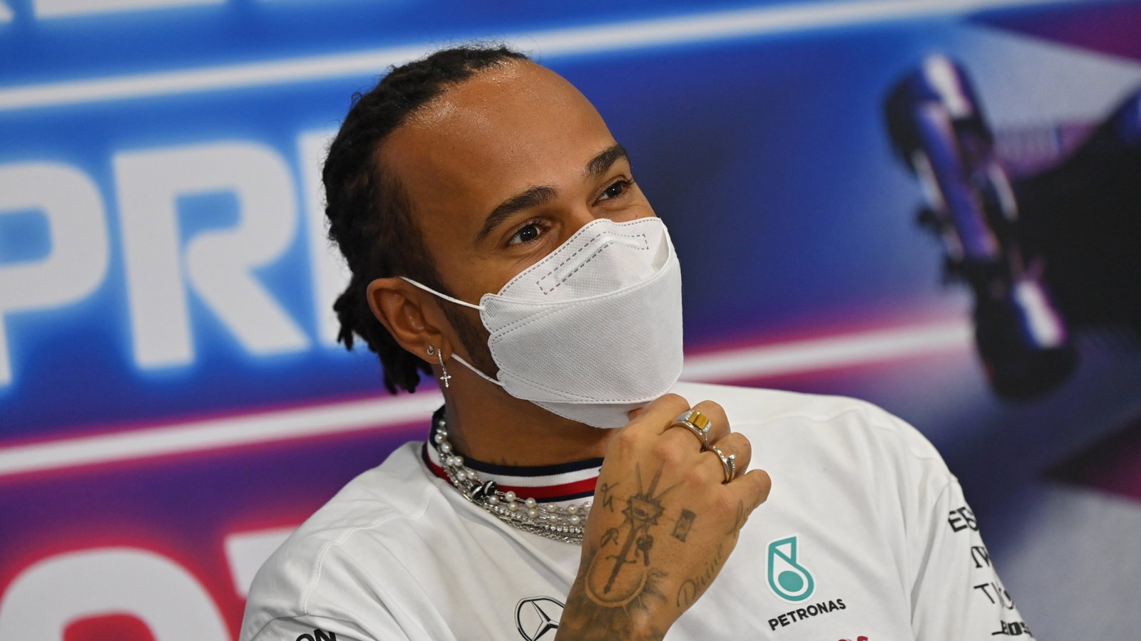 Lewis Hamilton (GBR) Mercedes AMG F1 in the FIA Press Conference.