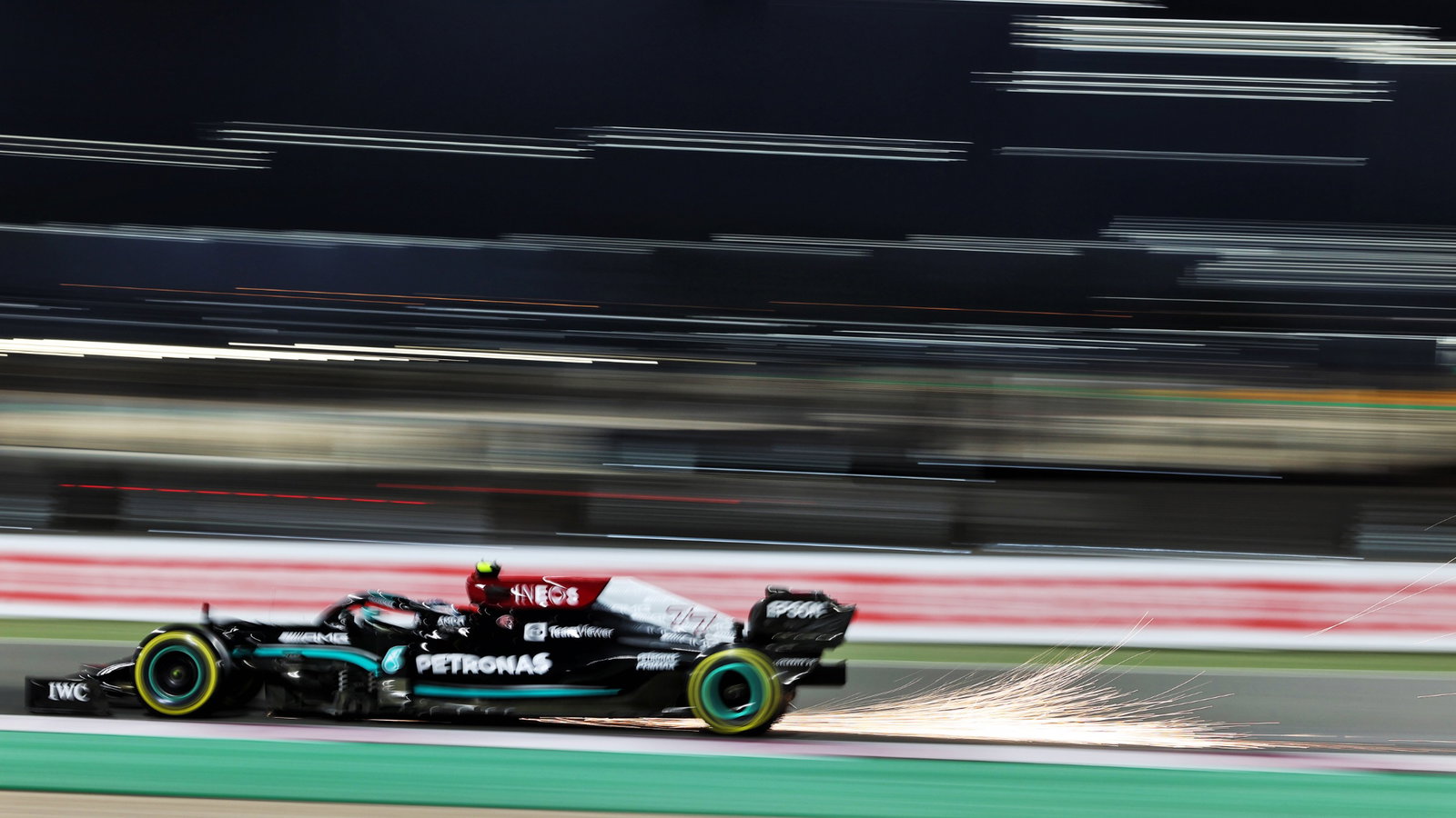 Valtteri Bottas (FIN) Mercedes AMG F1 W12.