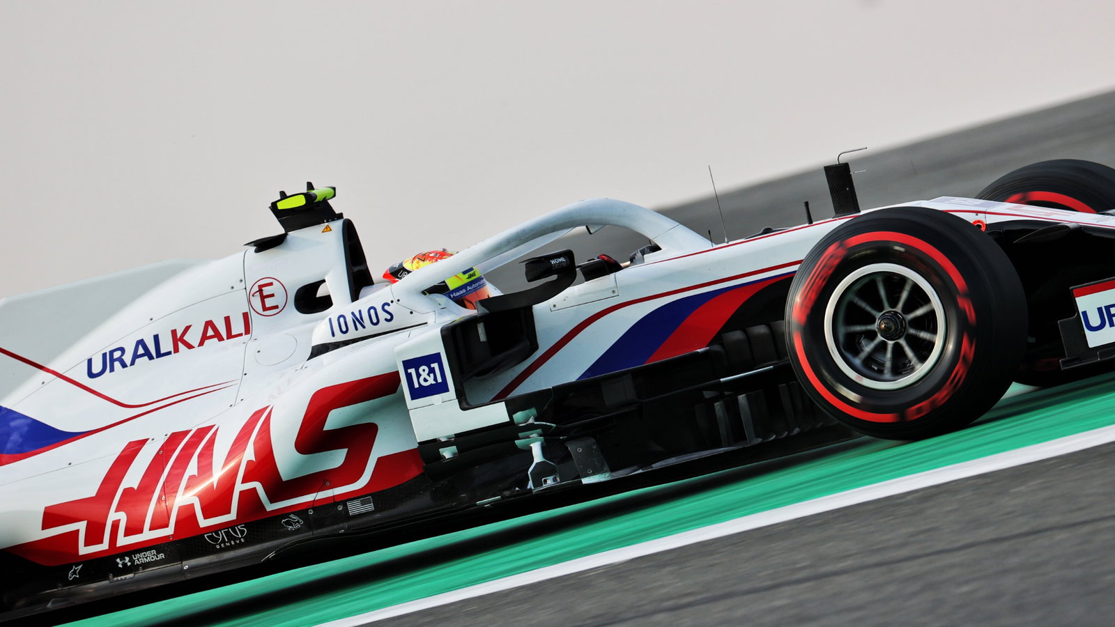 Mick Schumacher (GER) Haas VF-21.