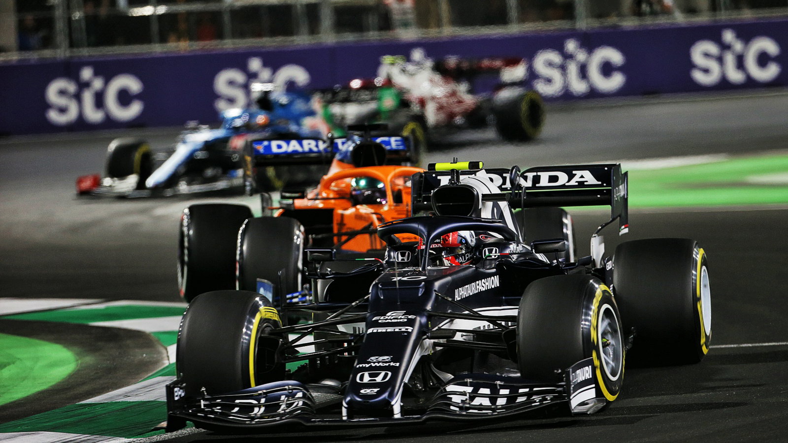 Pierre Gasly (FRA) AlphaTauri AT02.