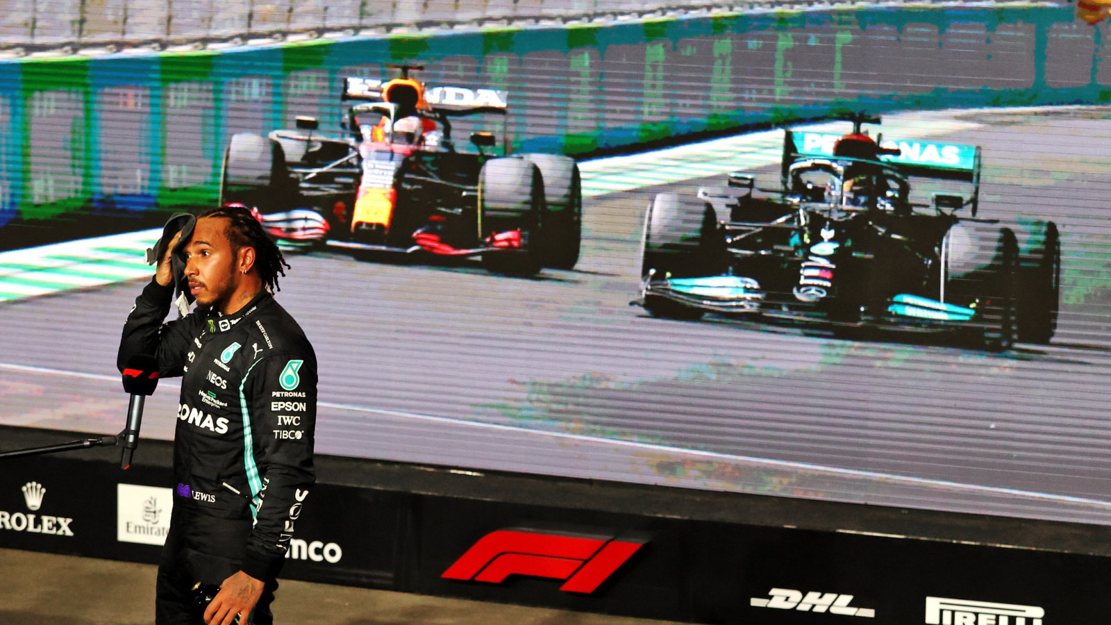 Race winner Lewis Hamilton (GBR) Mercedes AMG F1 in parc ferme.