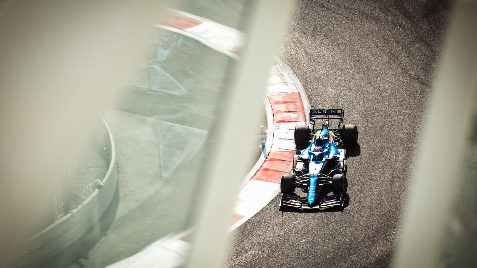 Esteban Ocon (FRA) Alpine F1 Team A521.