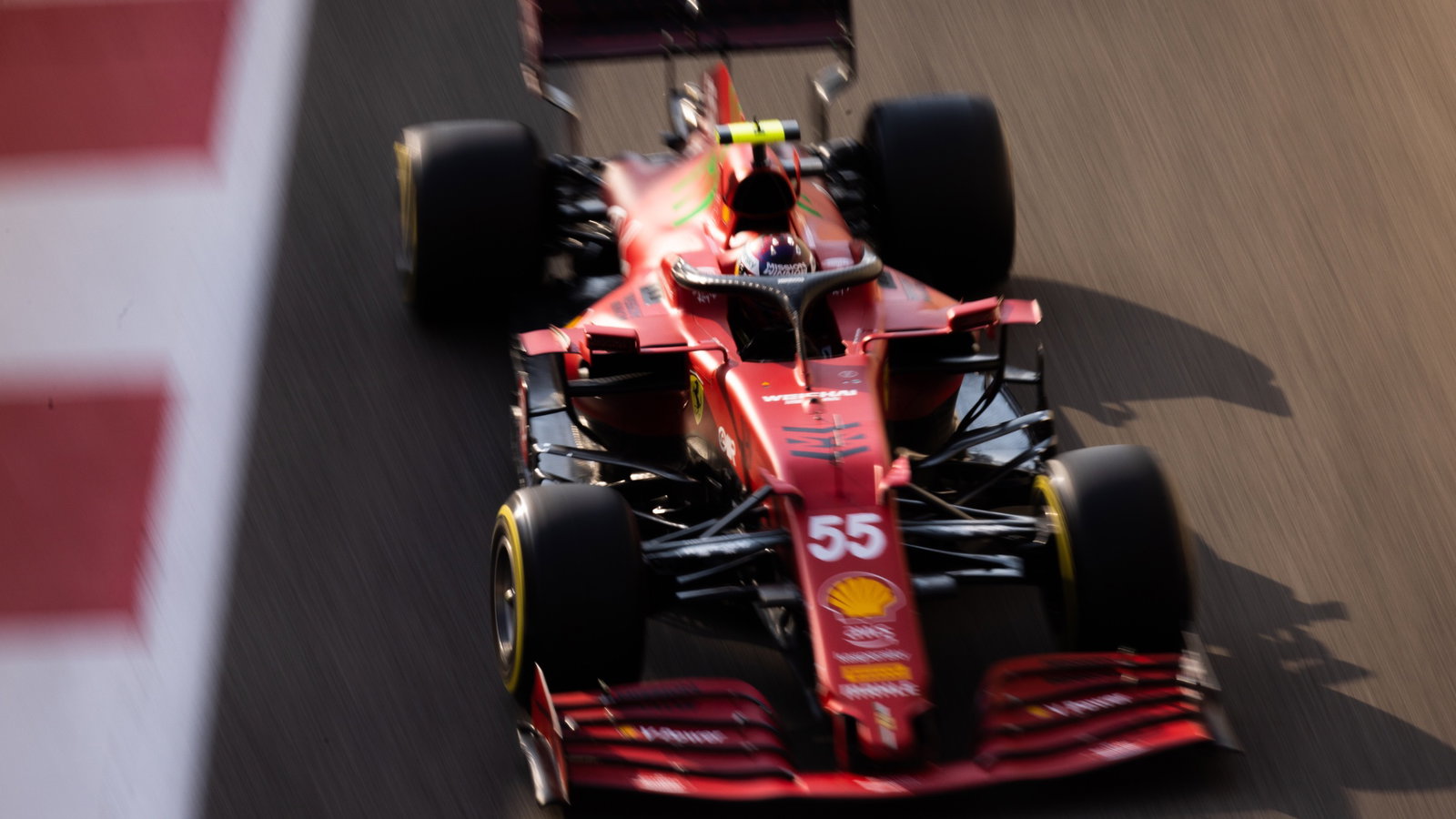 Carlos Sainz Jr (ESP) Ferrari SF-21.