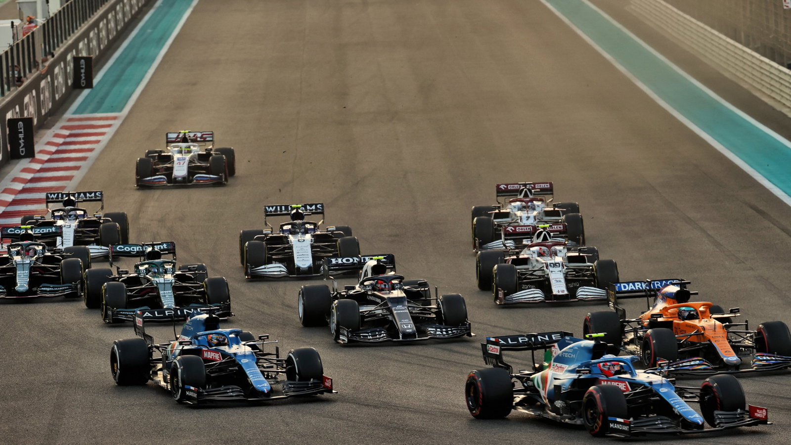 Fernando Alonso (ESP) Alpine F1 Team A521 and Esteban Ocon (FRA) Alpine F1 Team A521 at the start of the race.