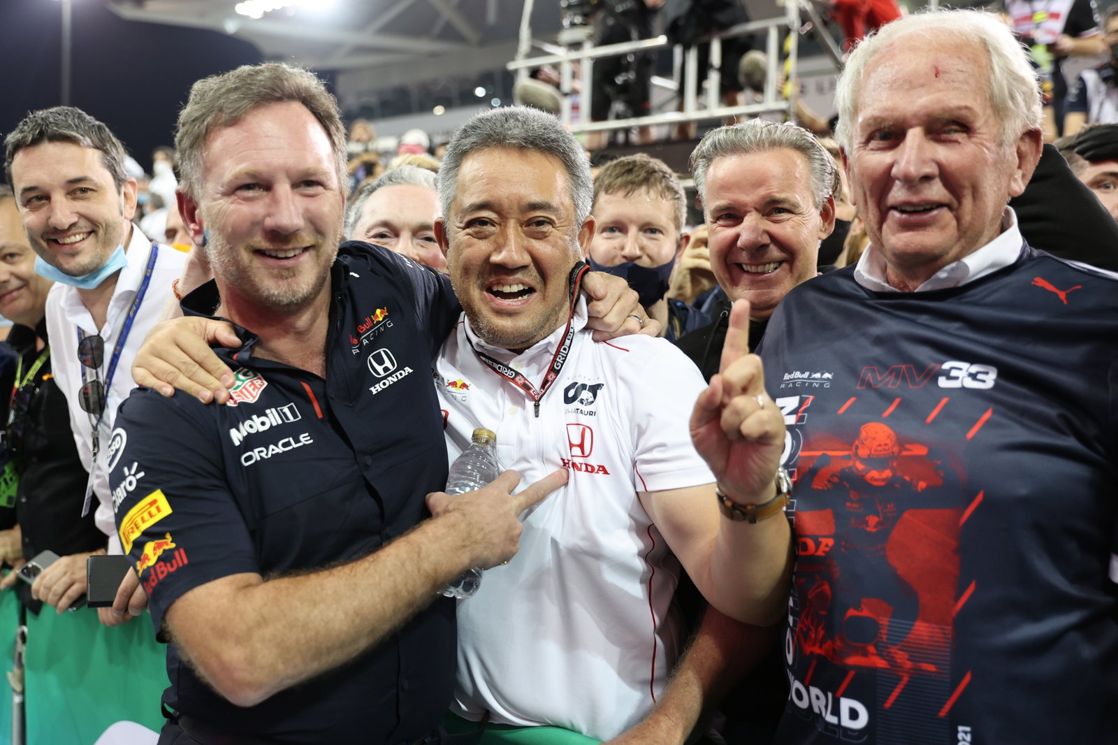 Masashi Yamamoto (JPN) Honda Racing F1 Managing Director and Dr Helmut Marko (AUT) Red Bull Motorsport Consultant and Christian Horner (GBR) Red Bull Racing Team Principal. 