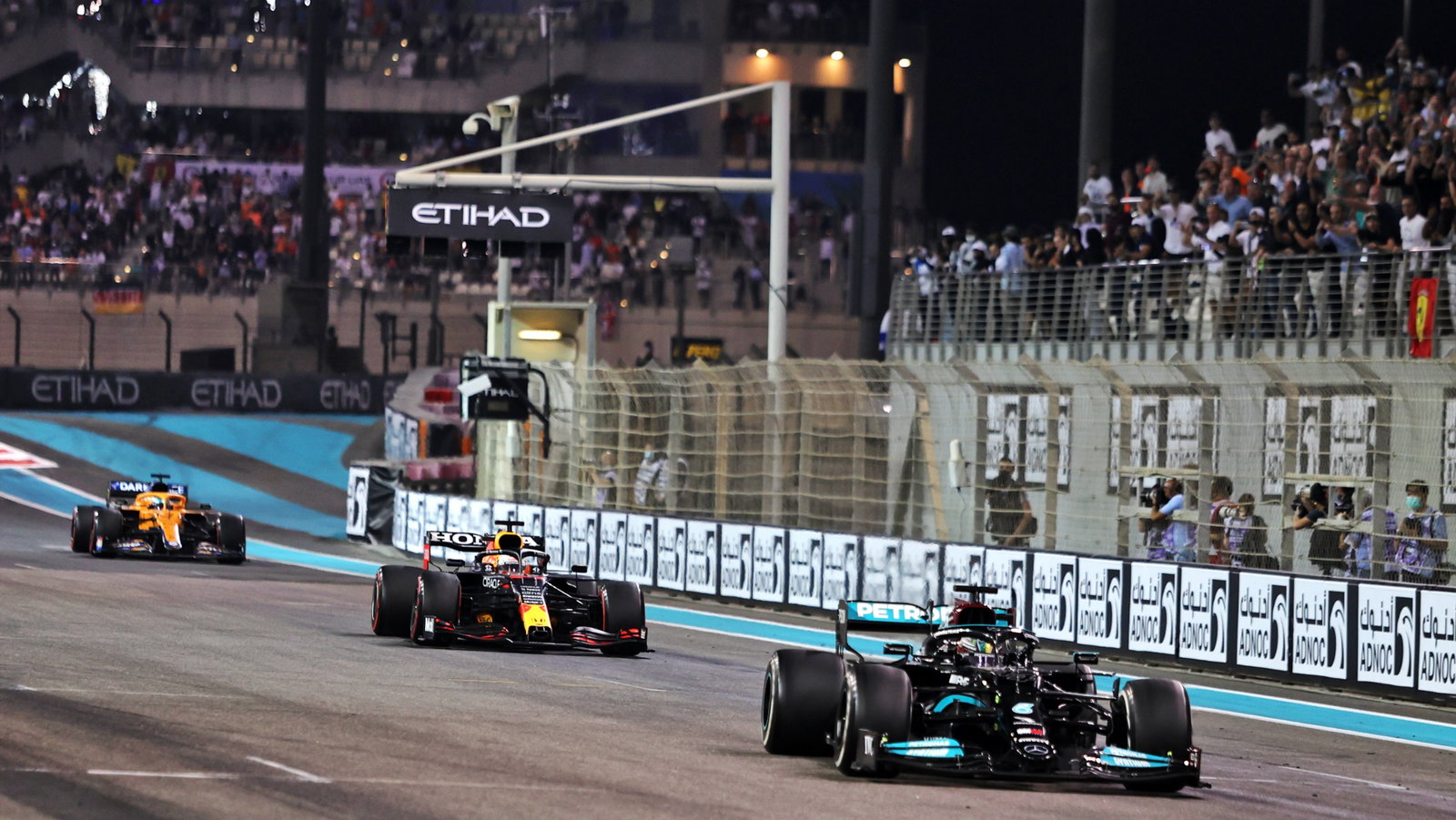 Lewis Hamilton (GBR) Me