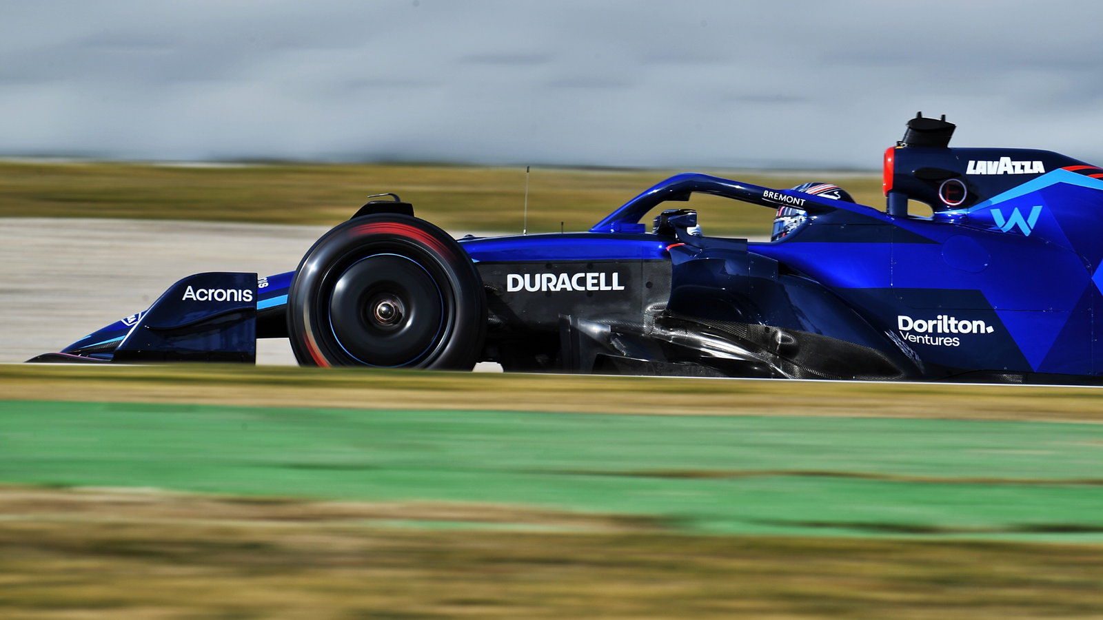 Alexander Albon (THA) Williams Racing FW44.