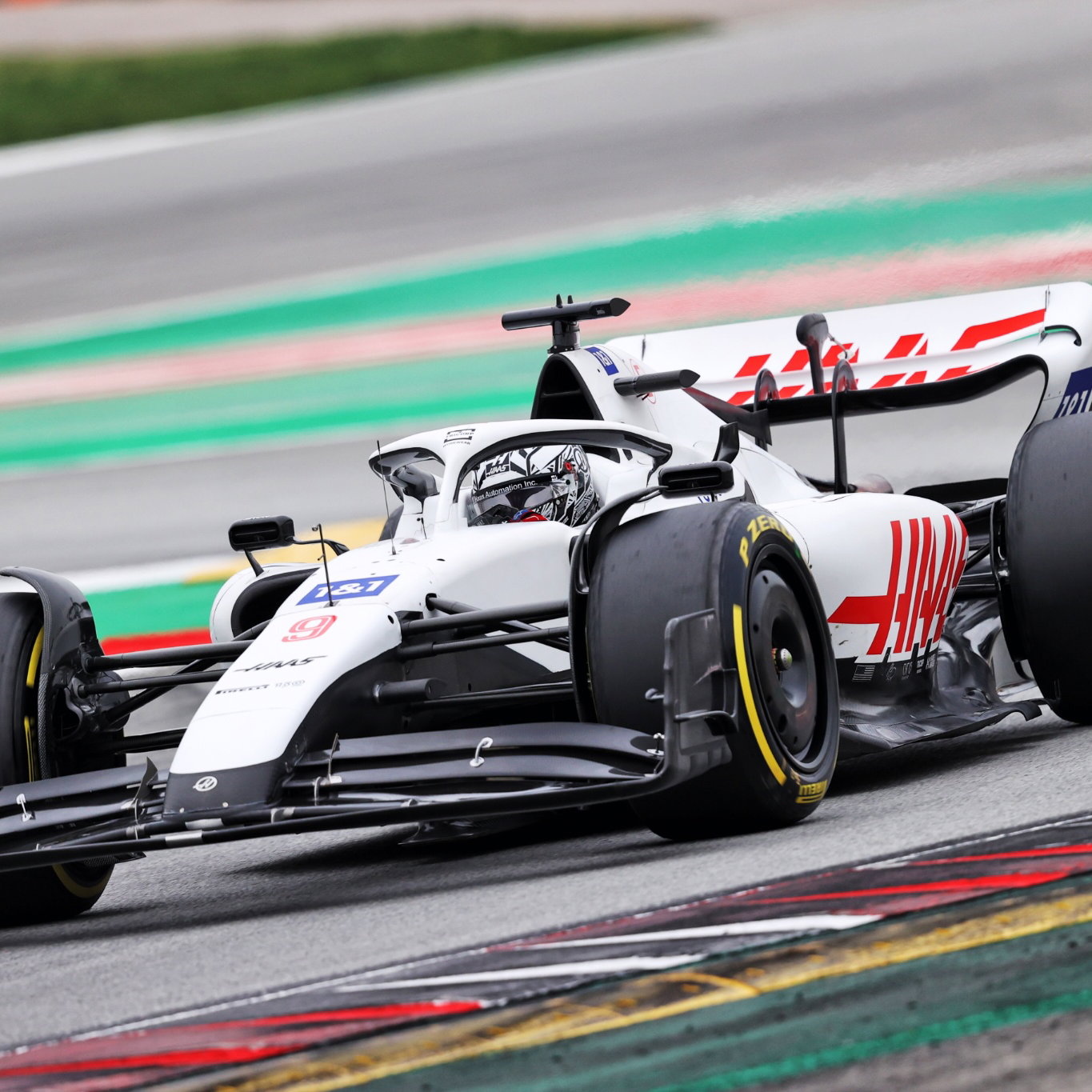 Nikita Mazepin (RUS) Haas F1 Team VF-22.