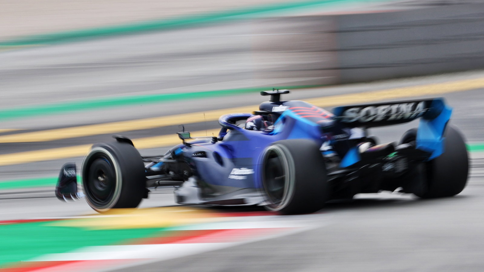 Alexander Albon (THA) Williams Racing FW44.