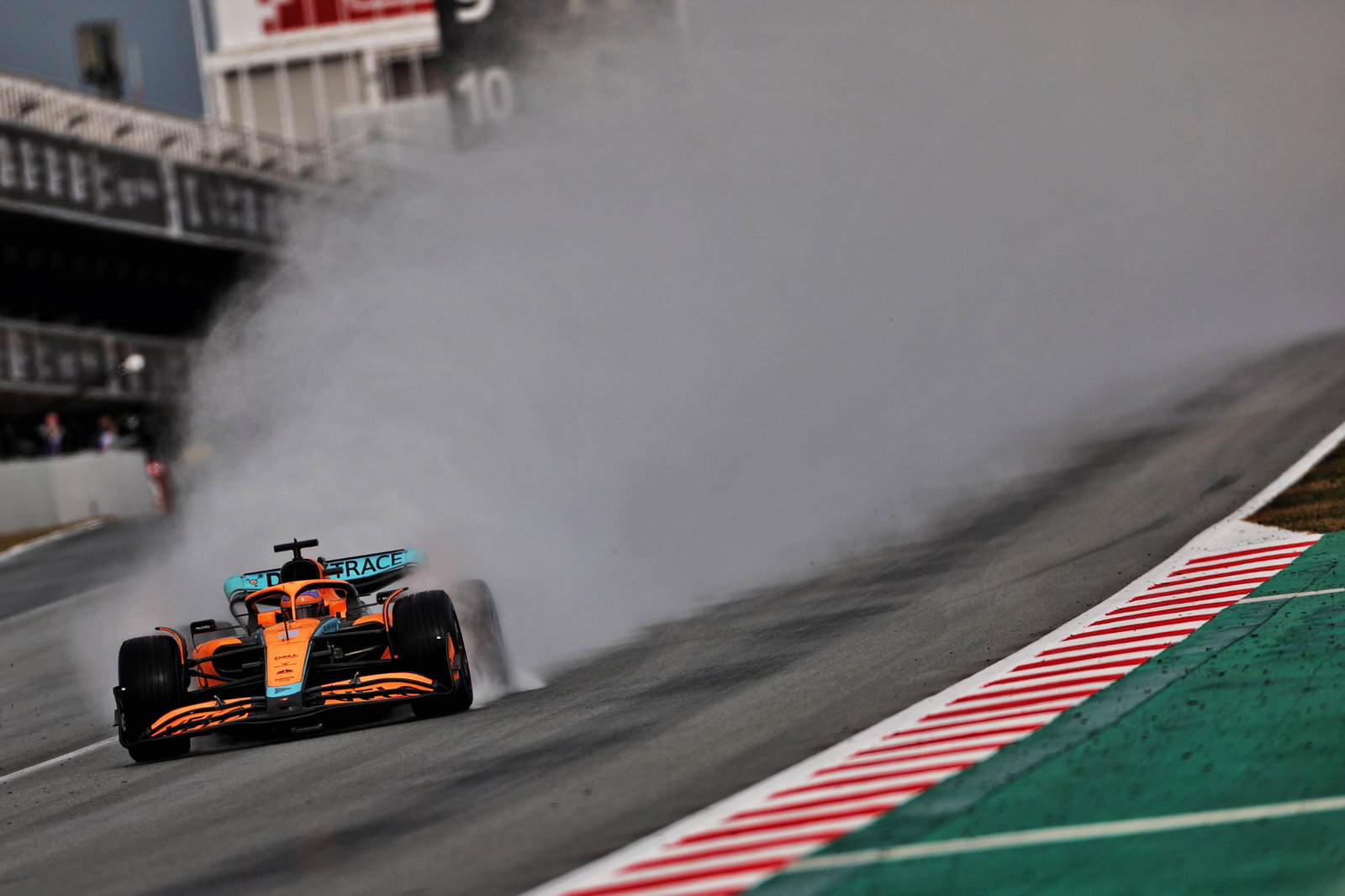 Daniel Ricciardo (AUS) McLaren MCL36.