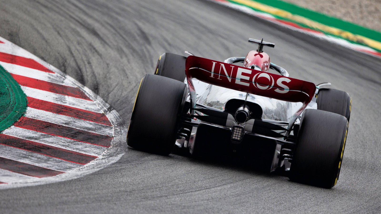 George Russell (GBR) Mercedes AMG F1 W13.