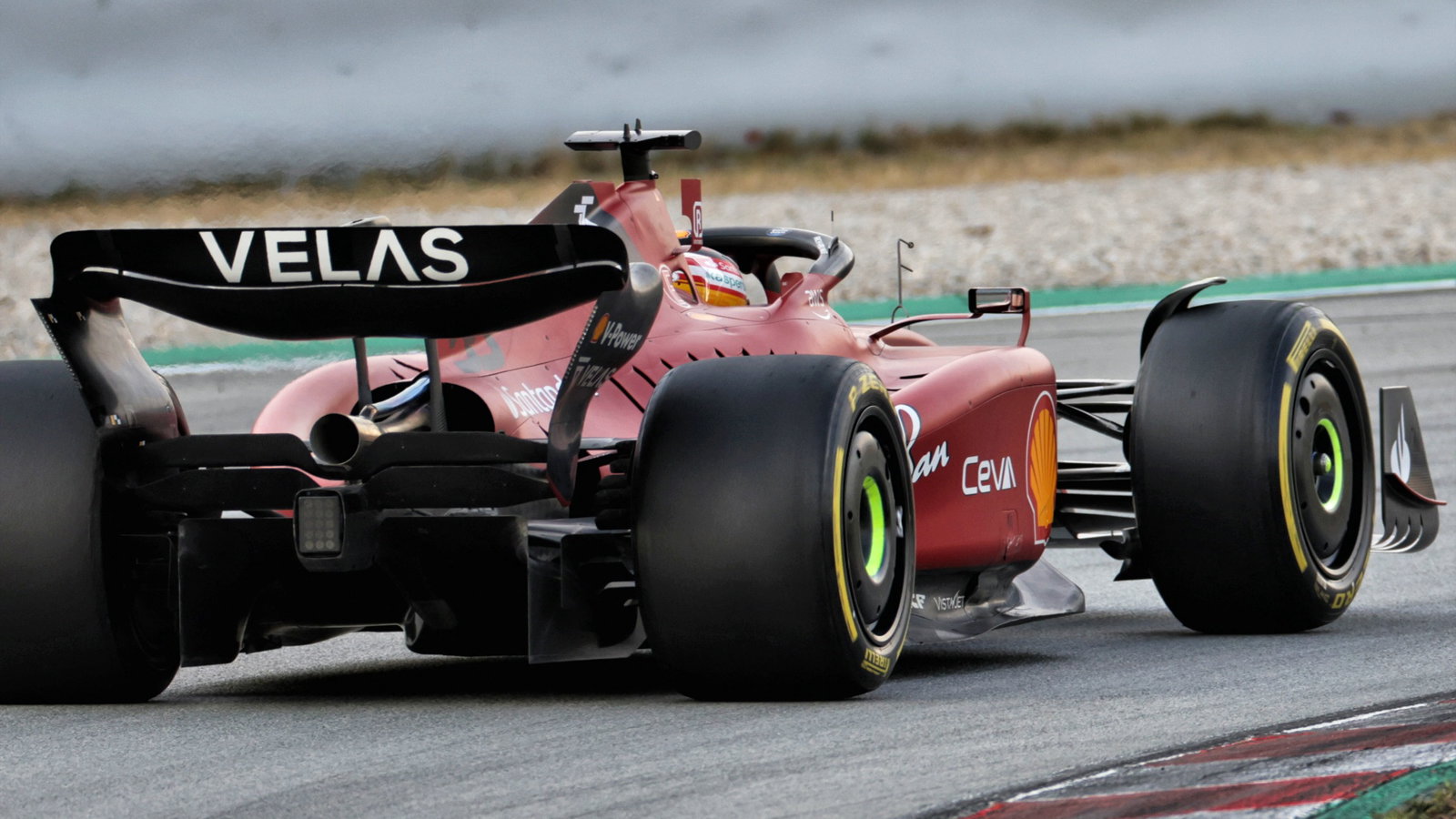 Carlos Sainz Jr (ESP) Ferrari F1-75.