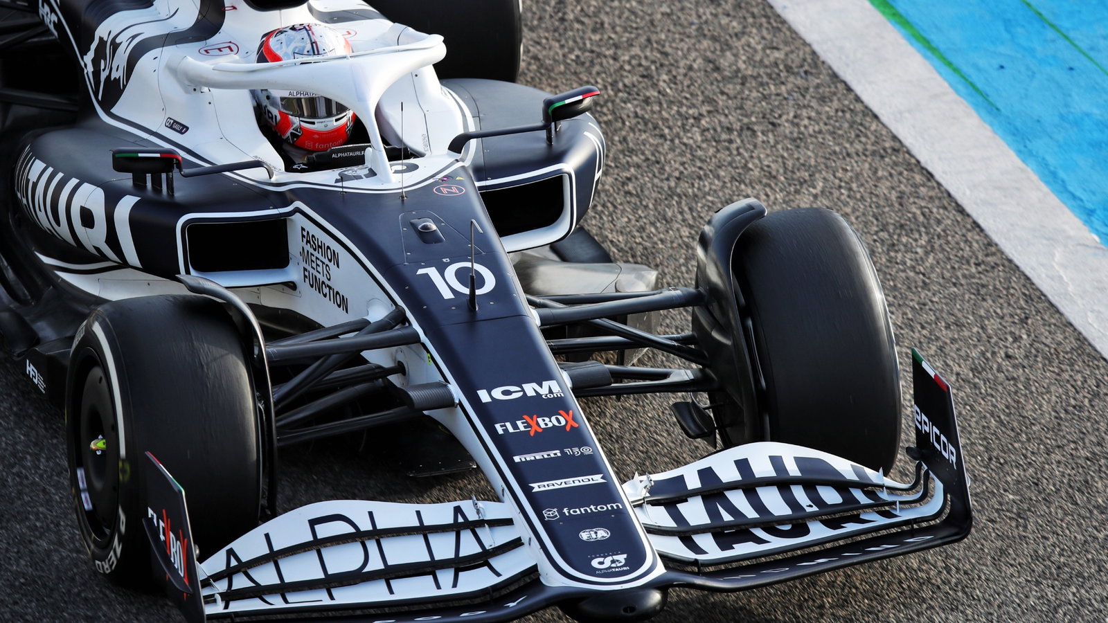 Pierre Gasly (FRA) AlphaTauri AT03.