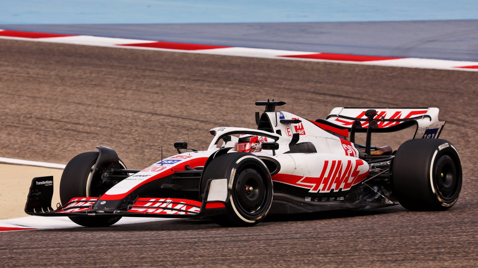 Kevin Magnussen (DEN) Haas VF-22.